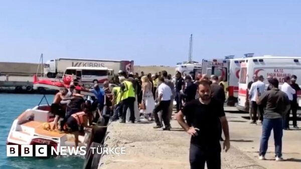 Girne Açıklarında Yolcu