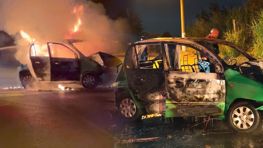 Gümüldür'de Feci Kaza: Otobüs ve Otomobil Şarampole Devrildi