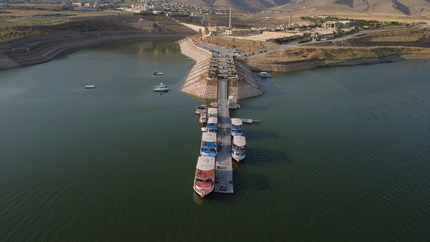 Hasankeyf'te Tekne Turları, Tarih ve Doğa Şöleni Sunuyor