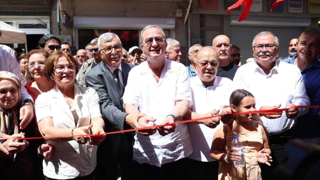 Koçarlı Belediye Başkanı Arıcı, Yeni Parti Genel Merkezi'ni Ziyaret Etti