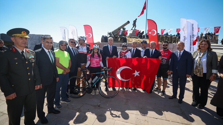 Malazgirt Zaferi'nin 955. Yıl Dönümünde Erdoğan'dan Mesajlar