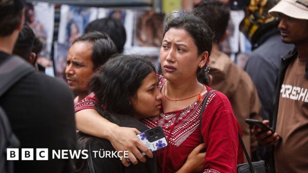 Nepal'de Dev Yıkım: