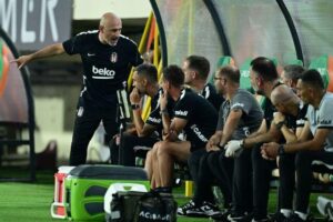 Vincenzo Italiano'dan Alanyaspor Maçı Sonrası Sert Eleştiri - Fotoğraf 2