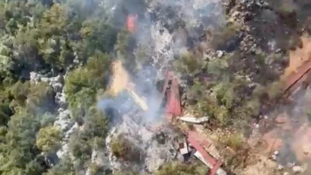 Antalya Kızıllı'da Orman Yangını: Havadan ve Karadan Müdahale Başlatıldı