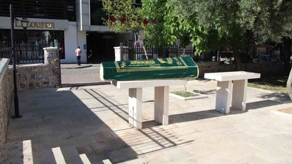 Aydın'da Feci Kaza: 3 Kişi Hayatını Kaybetti, Acil Müdahale Sürüyor