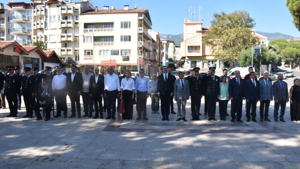 Aydın’da Gaziler Günü: Atatürk Büstüne Çelenk, Ballıoğlu Konuştu