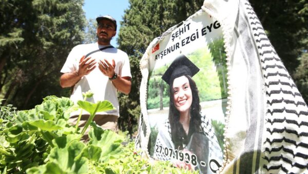Ayşenur Ezgi Eygi'nin