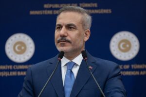 Bakan Fidan'dan Bakü'de