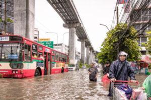Bangkok’da 700.000 Kişi