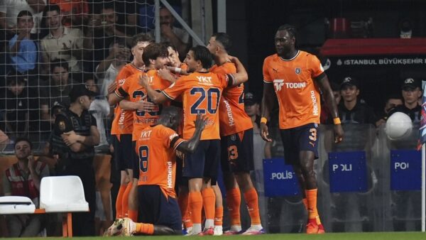 Başakşehir, Gençlerbirliği'ni 20:00'de