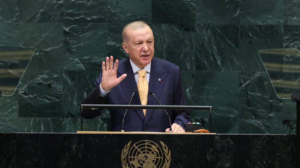 Başkan Erdoğan, Google Trends'te Yükseliyor: Siyasi Gündemdeki Rolü