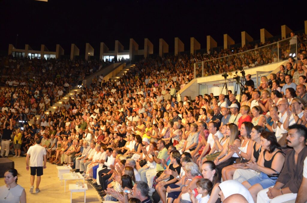 Didim'de 31. Barış Şenliği Coşkusu: Ege'nin İki Yakası Buluştu