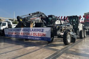 Efeler'de Açılan İki