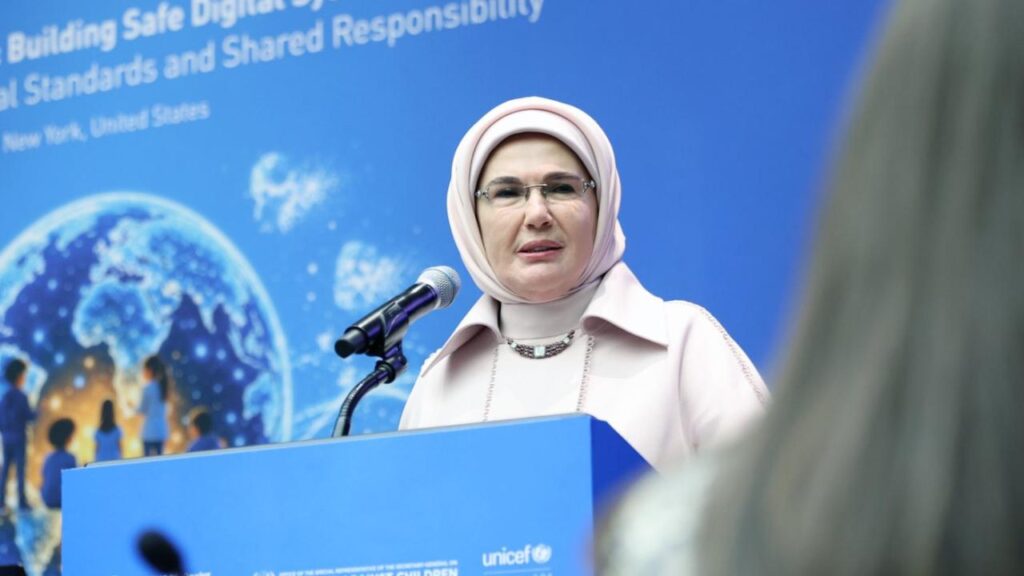 Emine Erdoğan, BM 81. Genel Kurul’da Başkanın Adalet Çağrısını Sosyal Medyada Destekledi