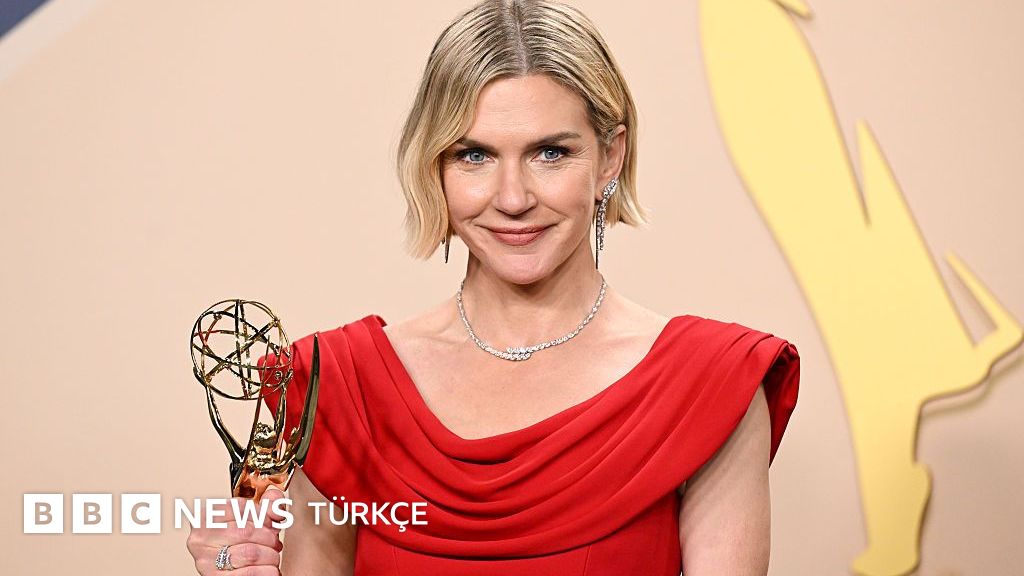 Emmy Ödülleri Kırmızı