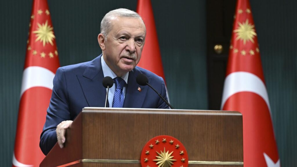 Erdoğan, Fon Soruşturmalarına Yönelik İlk Açıklamalarıyla Şeffaflık Vurgusu Yaptı