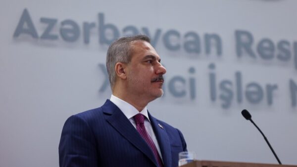 Fidan, Azerbaycan Ziyaretinde