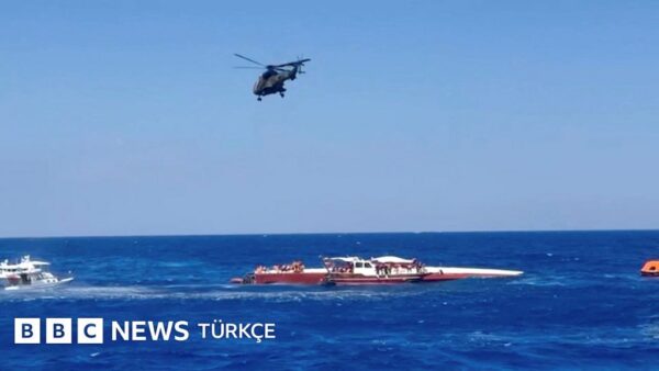 Girne Açıklarında Feribot