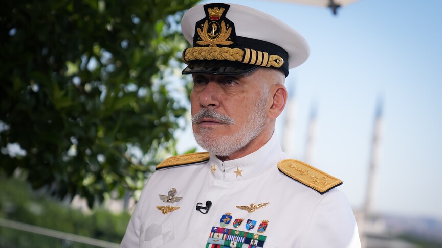Hans‑Jürgen Breuer, Temmuz