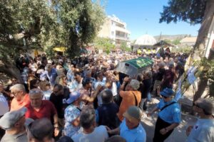 Kuşadası’nda Cenk Altunayar’ın