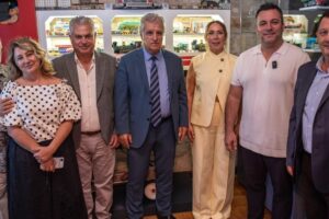 Kuşadası'nda İlk Oyuncak