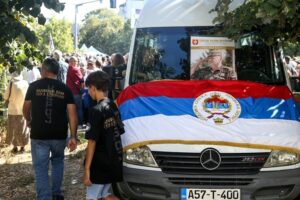 Mladic Belgrad'da Resmi