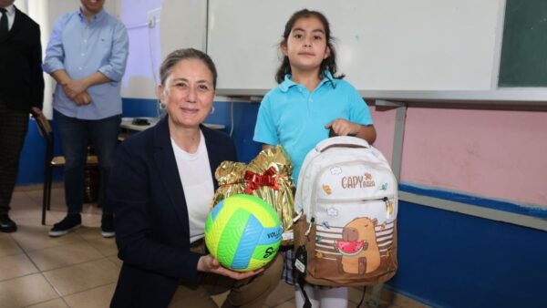 Nazilli Kaymakamı Okullara