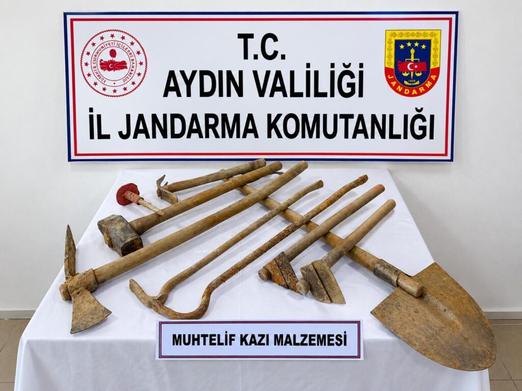 Nazilli'de Kaçak Kazı Suçüstü: 6 Defineci Yakalandı