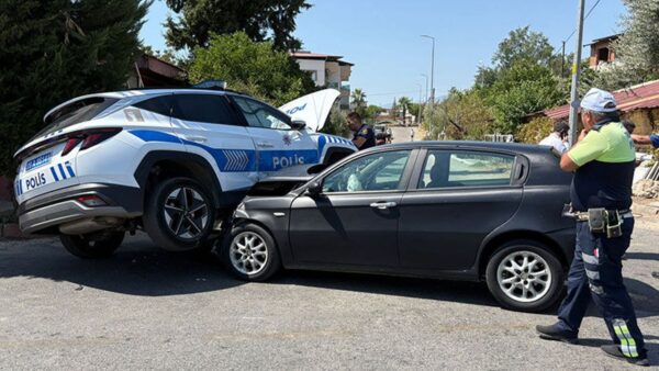 Nazilli’de Polis Aracı
