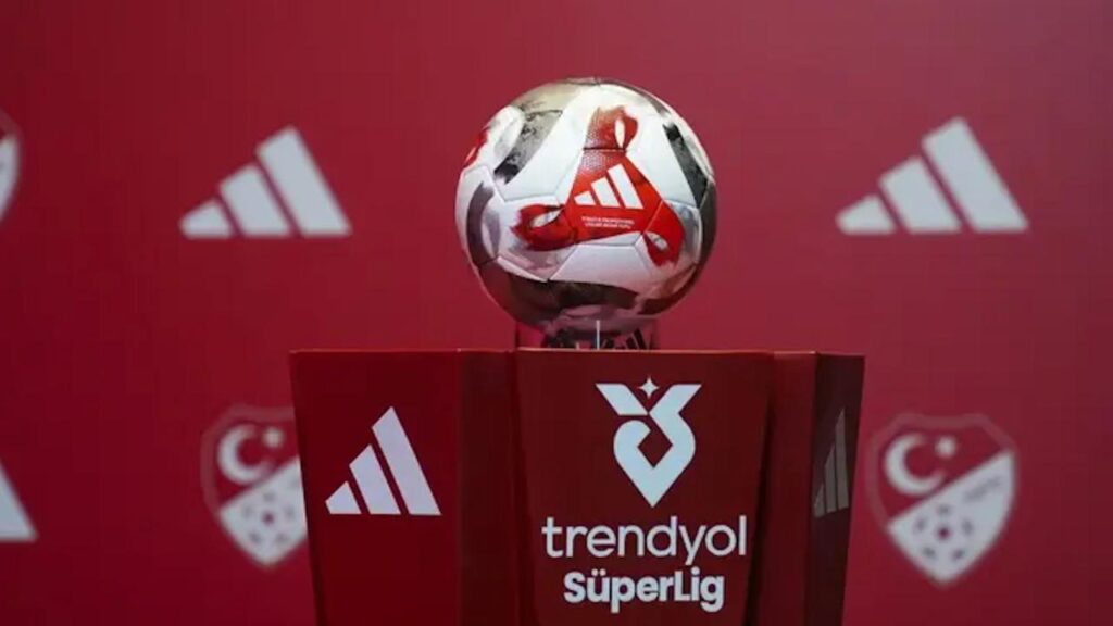 Süper Lig Gol Krallığı: Çalhanoğlu 30 Golle Şampiyonluk Hedefi