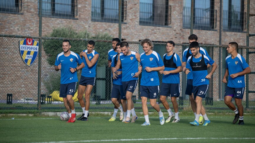 Süper Lig'in 202 Transferi: Çorum FK En Hızlı, Galatasaray ve Fenerbahçe En Temkinli