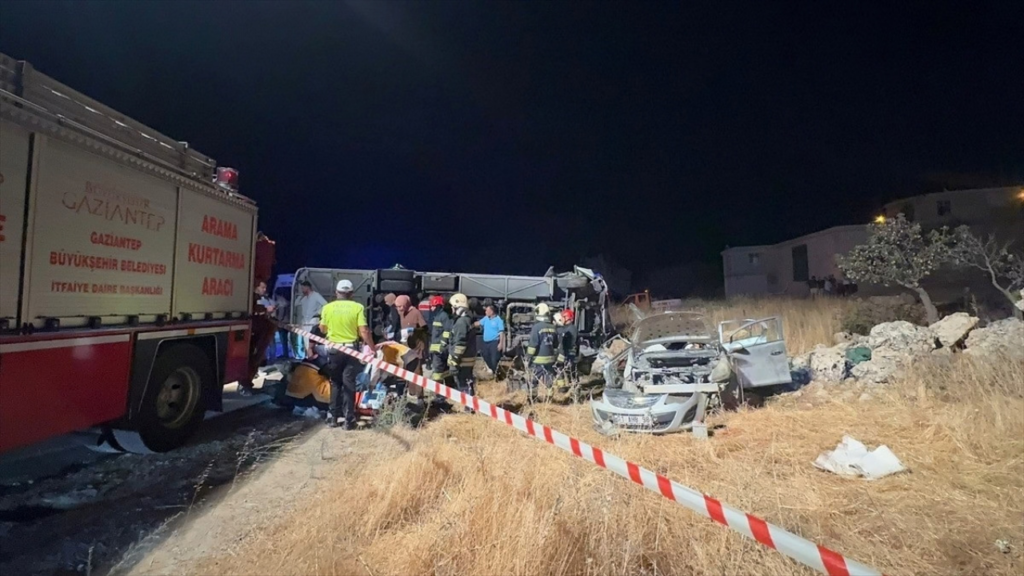 Tarla Yolu Traktör Kaza: 2 Ölü, Ağır Yaralanma