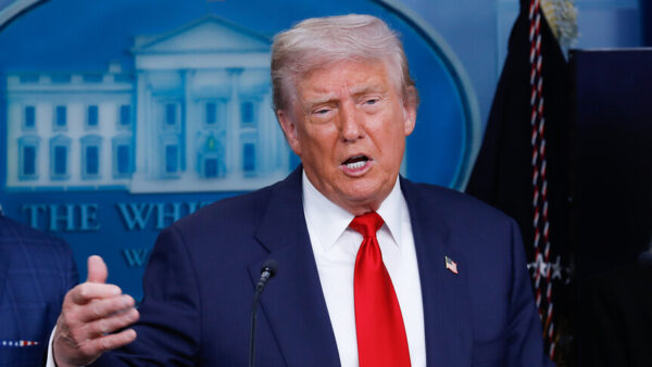 Trump'tan Dublin'de Çarpıcı
