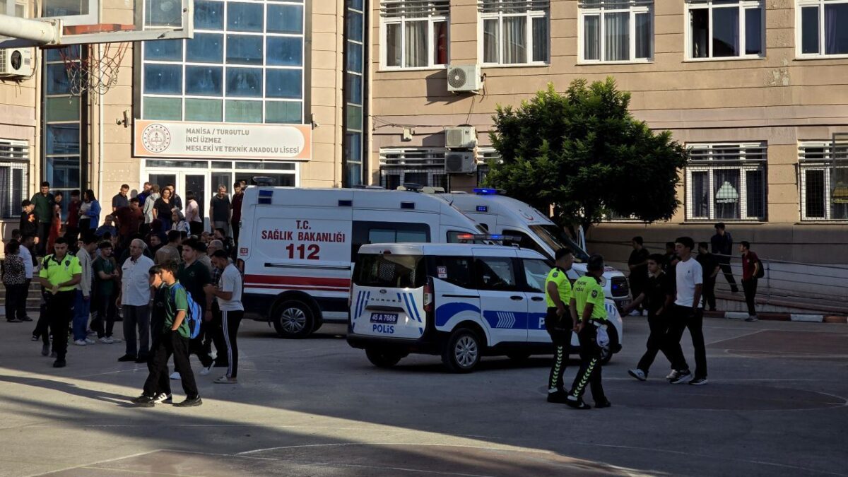 Turgutlu’da Lise Yakınında