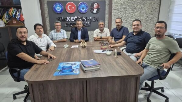 Türk Eğitim-Sen Köşk'te