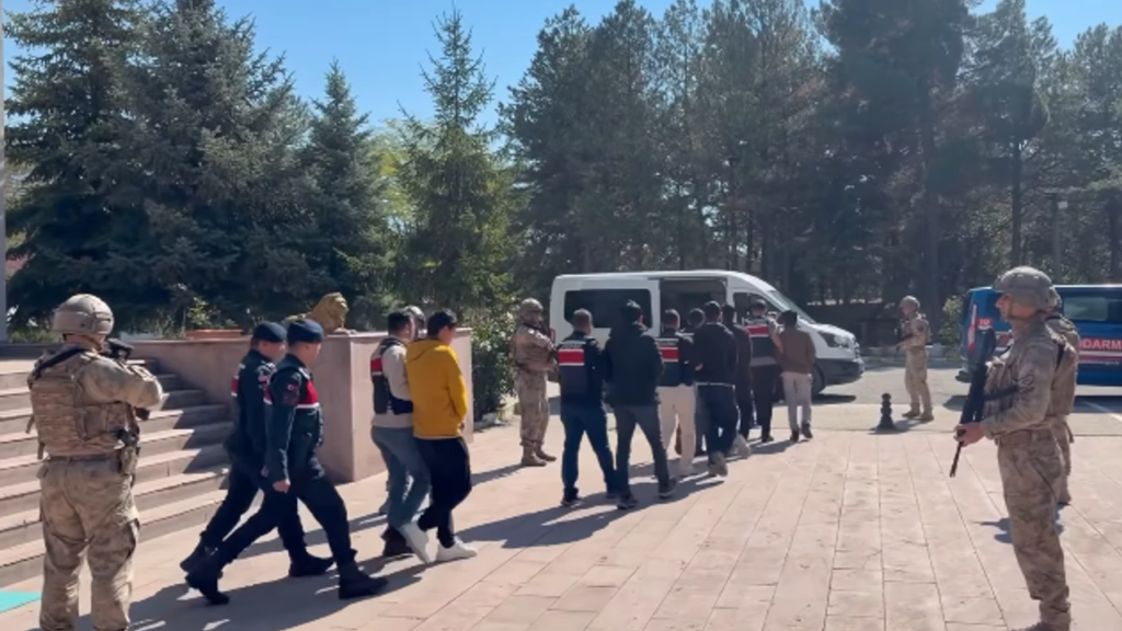 22 ilde DEAŞ Operasyonu: 59 Şüpheli Yakalandı, Güvenlikte Adım