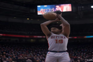 76ers Knicks'ı 112-108