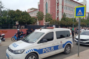 Adana Seyhan'da Ortaokulda