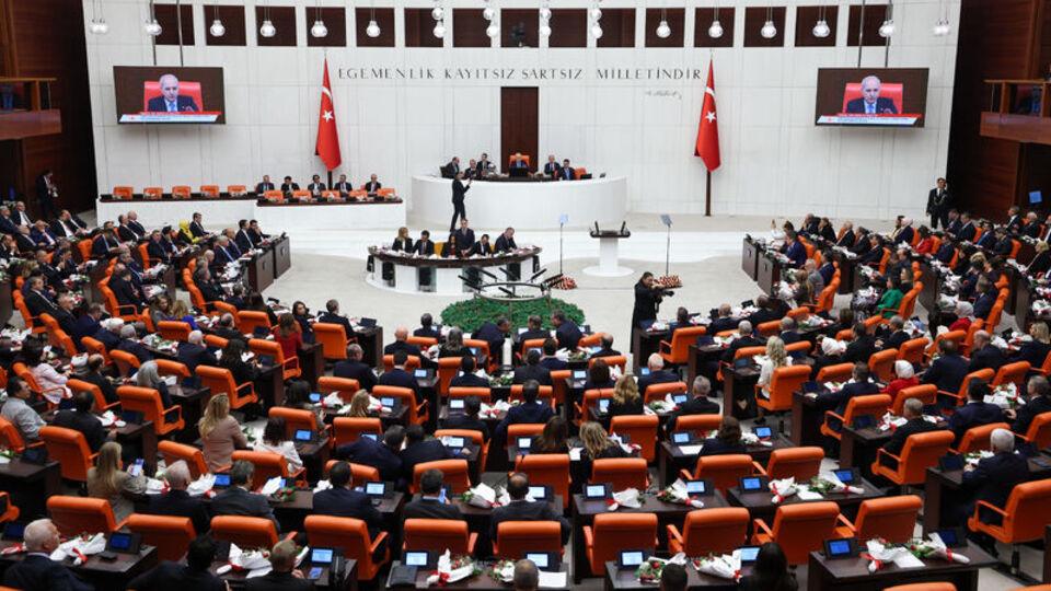 AK Parti'den Yargı Paketi, SPK Kanunu ve Terörsüz Türkiye Üzerine Üç Kritik Açıklama