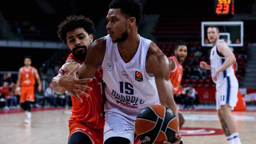 Anadolu Efes, Hapoel