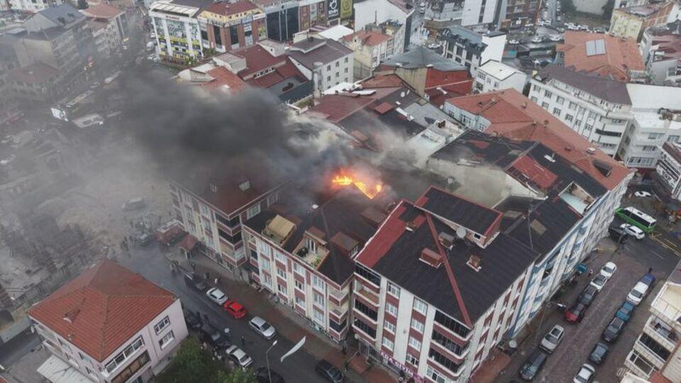 Arnavutköy’de 5 Katlı Binada Yangın: İtfaiye Çabalarıyla Kurtarılanlar