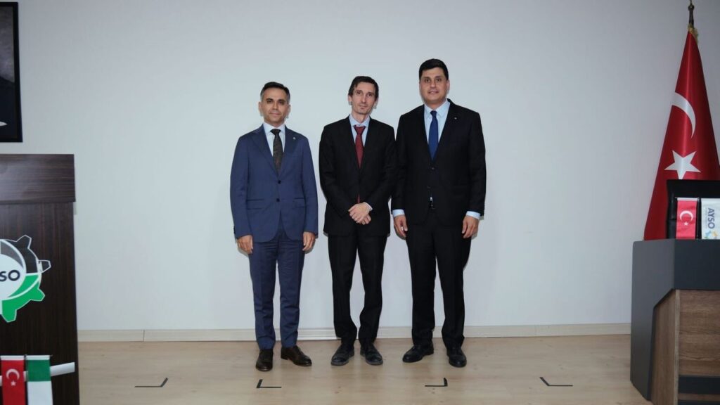 Aydın Sanayi Odası Başkanı Gökhan Maraş’a İtalya Devlet Nişanı Takdim Edildi