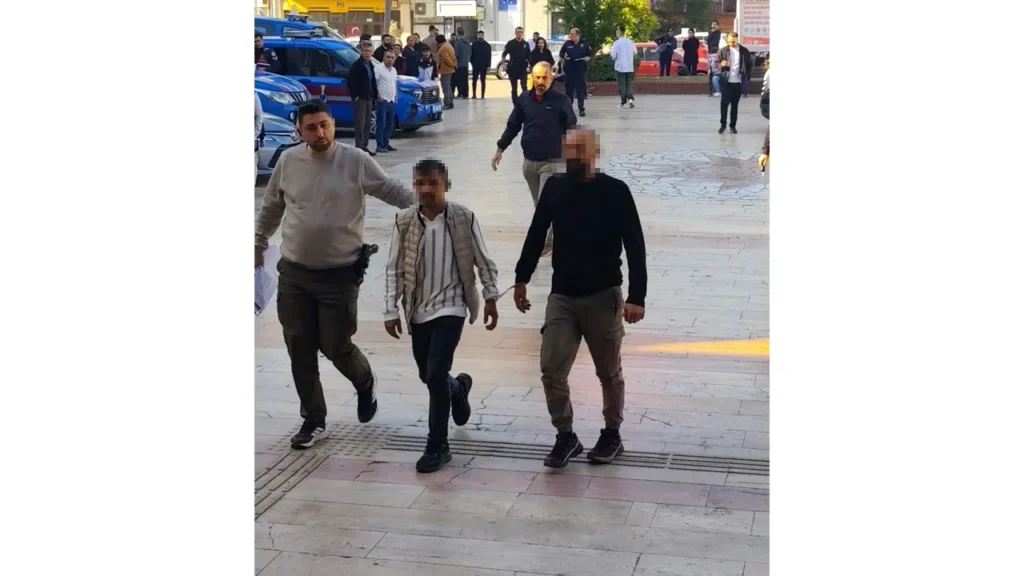 Aydın’da Zehir Operasyonunda 3 Şüpheli Tutuklandı, 71 Gözaltı