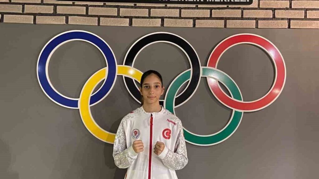 Aydınlı Milli Boksör Vesile Yağmur Yılmaz Avrupa Ringinde