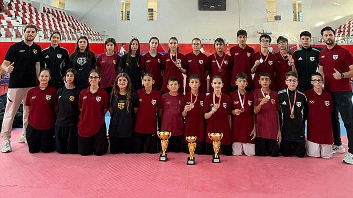 Aydınlı Taekwondoculardan 8