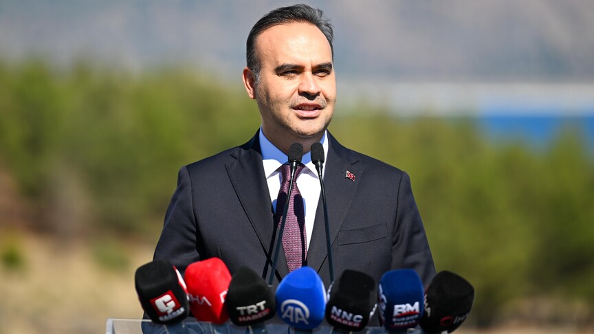 Bakan Kacır, Antalya