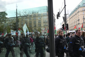 Berlin'de Silahlanma ve