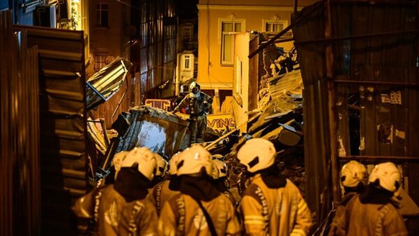 Beyoğlu’nda 5 Katlı