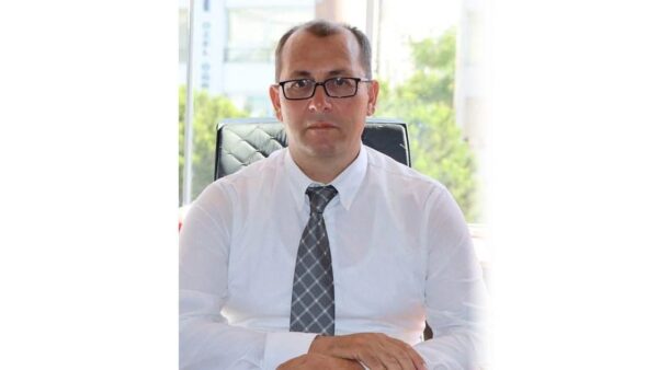 CHP Kuşadası'nda Görevden