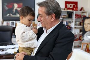 Efeler Belediye Başkanı,